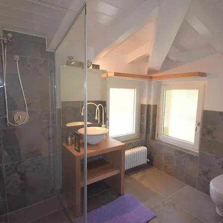 Jolanda Bellagio Wild Flowers