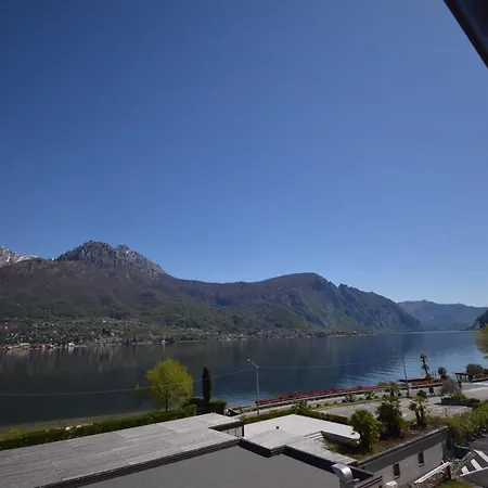 Jolanda Bellagio Wild Flowers Onno