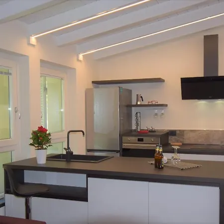 Jolanda Bellagio Wild Flowers *