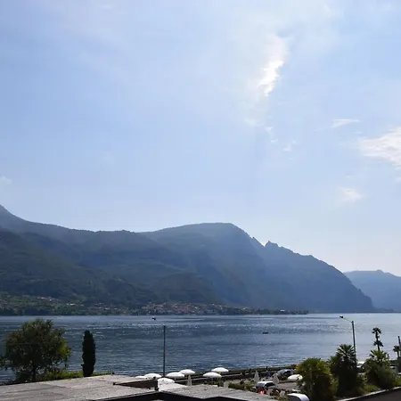 公寓 Jolanda Bellagio Wild Flowers